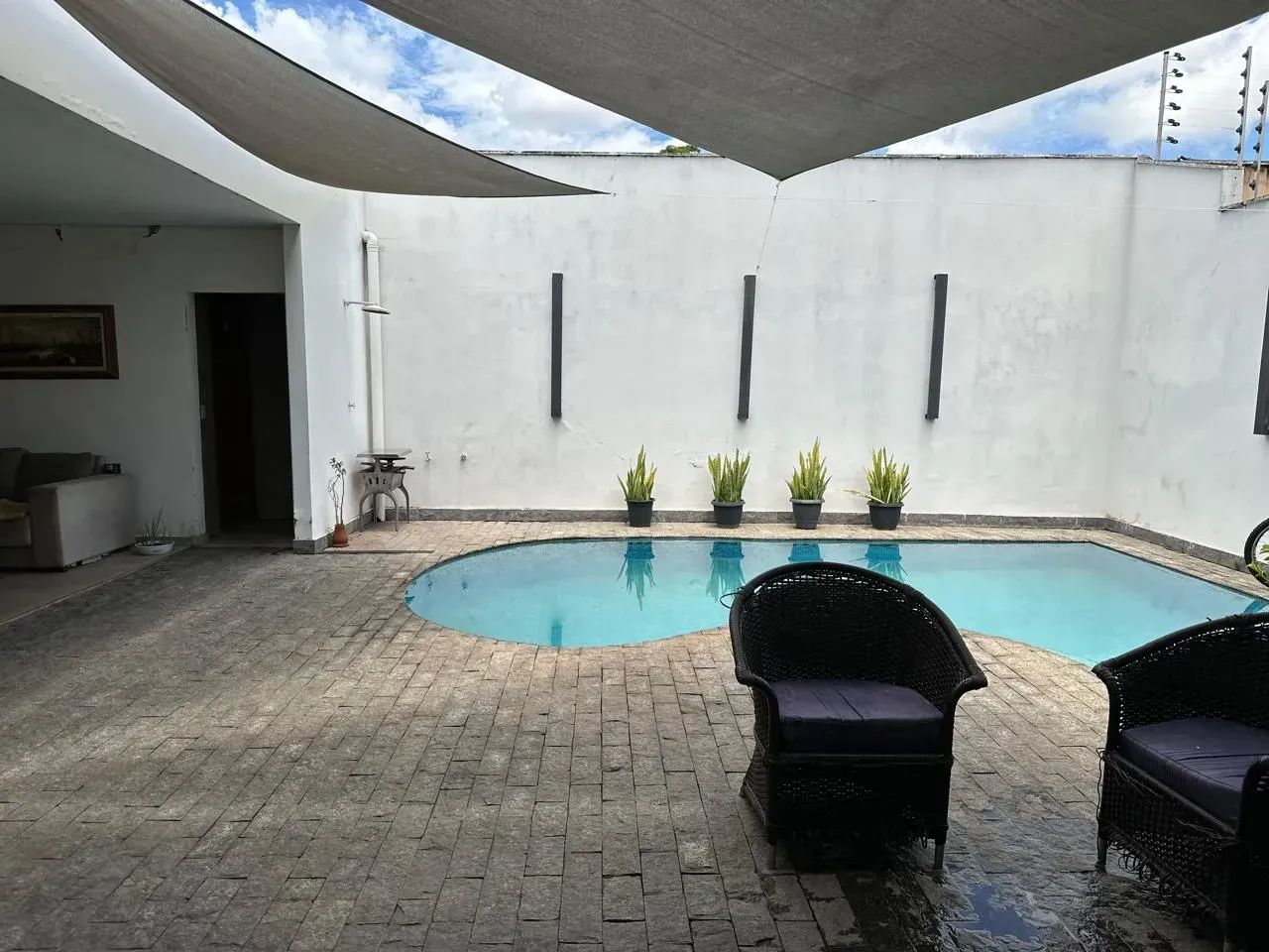 CASA PÚBLICA EM VÁRZEA GRANDE, PROX CORREIO E BIG LAR, C/ ARMÁRIOS E PISCINA, 2 QTOS 1 SUÍ - Foto 4