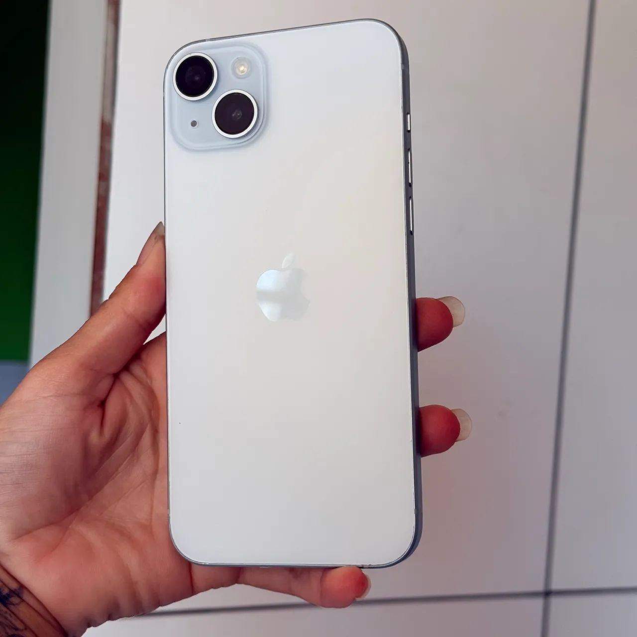 iPhone 15 Plus - Foto 2