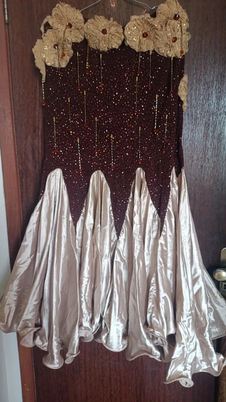 Roupa dança do ventre vinho creme  - Foto 2