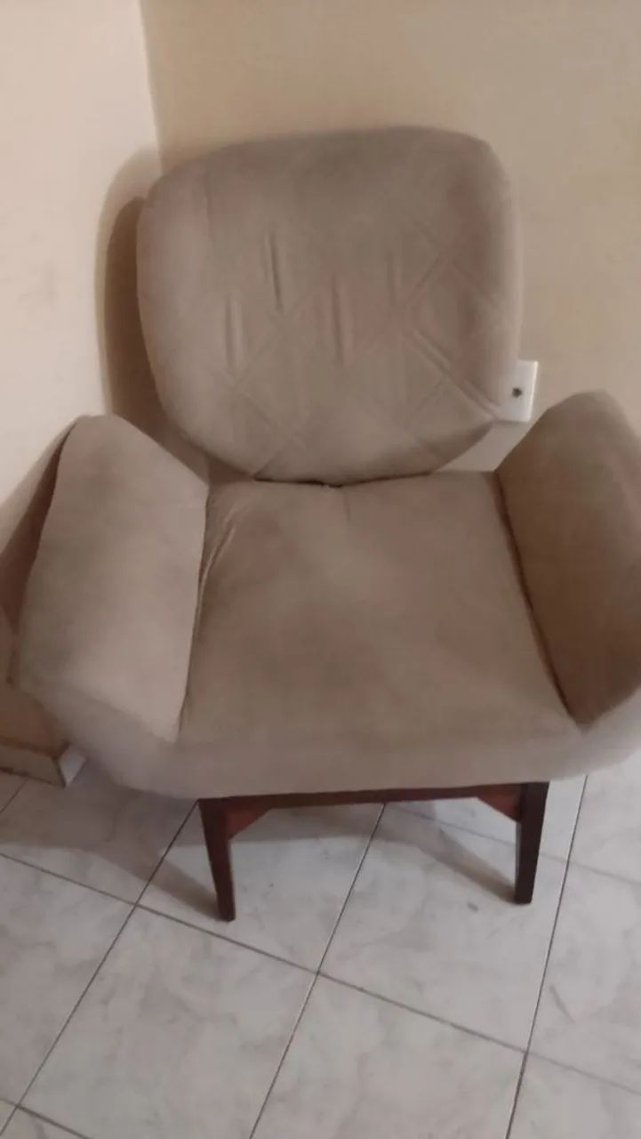 Vendo mesa, sofá e poltrona - Foto 5