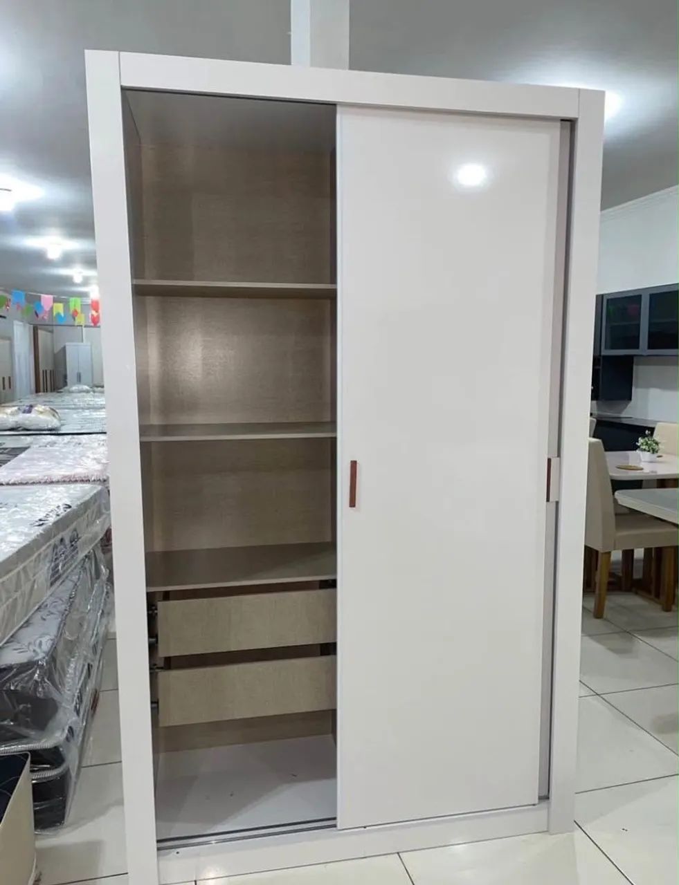 Guarda roupa Espanha branco - Foto 2