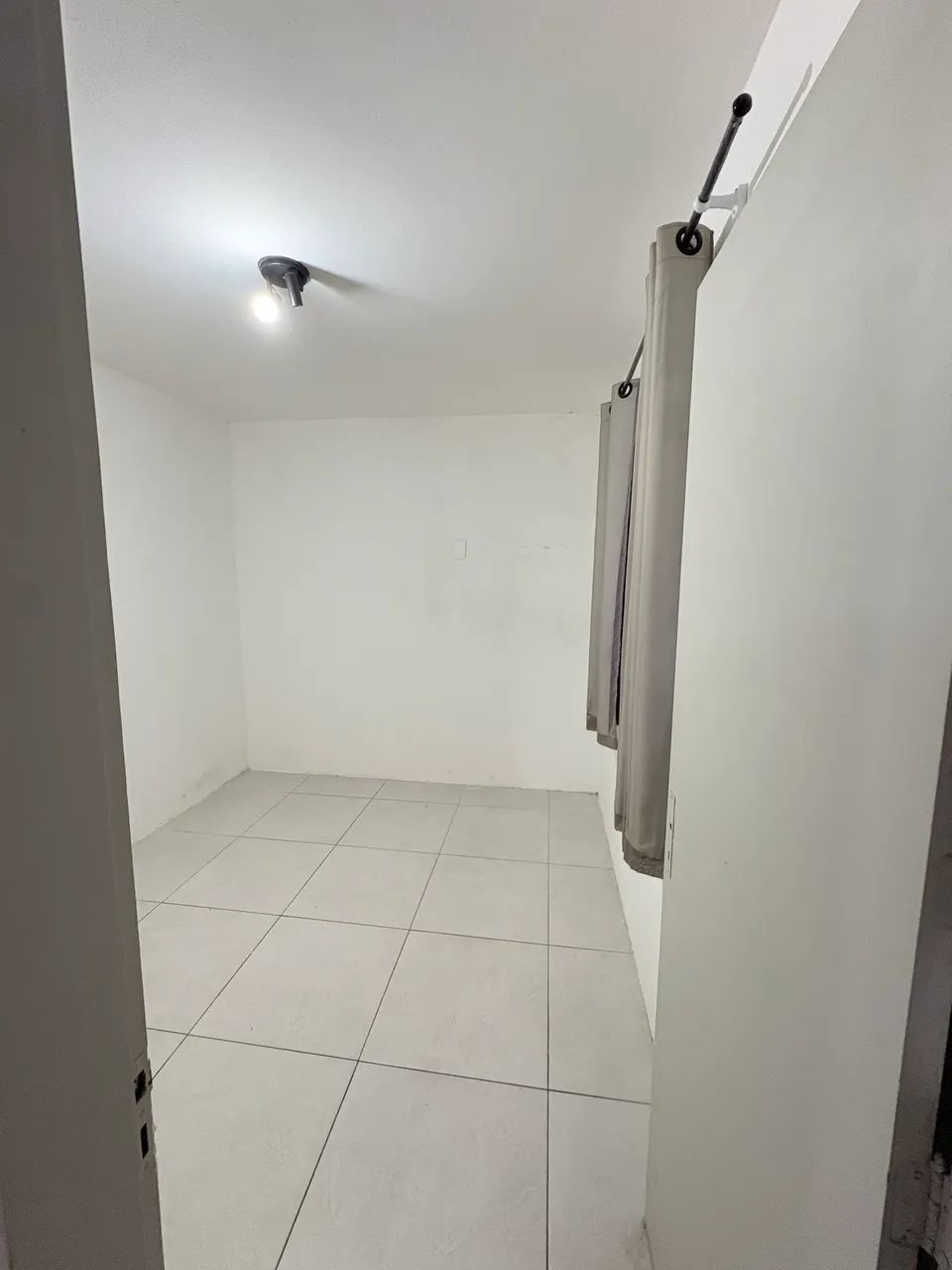 Quarto para Estudante Boa Viagem Com Banheiro  - Foto 2