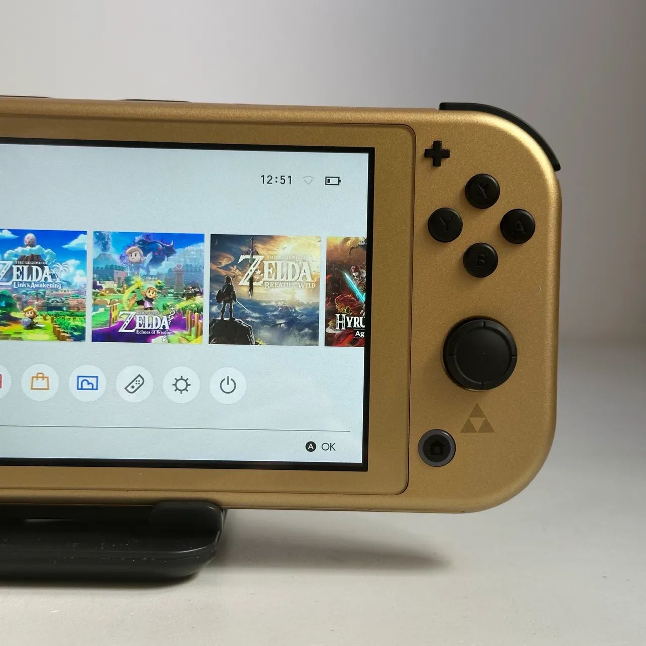 Nintendo Switch Lite Hyrule Edition Desbloqueado 128gb  - Foto 3