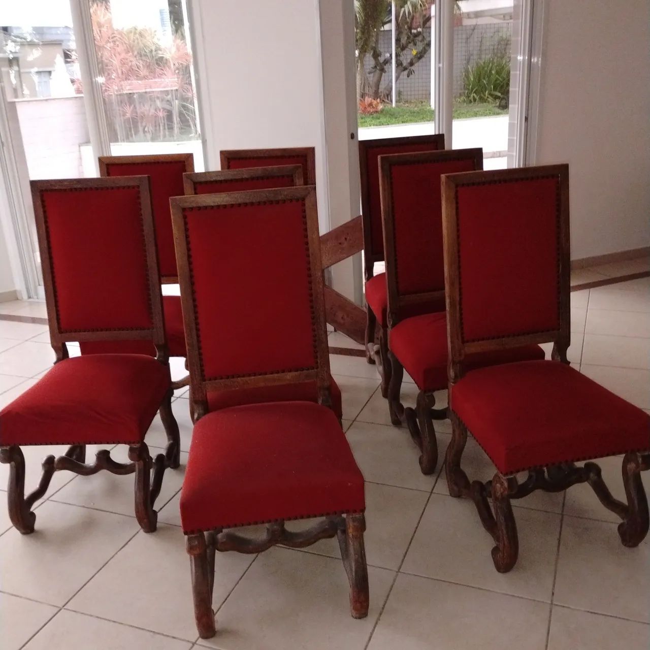Mesa de madeira com 8 Cardeira  - Foto 4