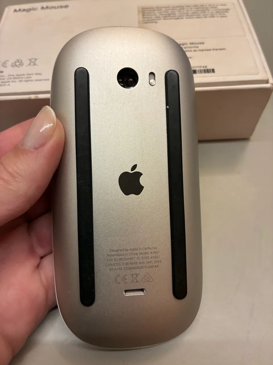 Magic Mouse 2, novíssimo com caixa, todas funções funcionando  - Foto 4