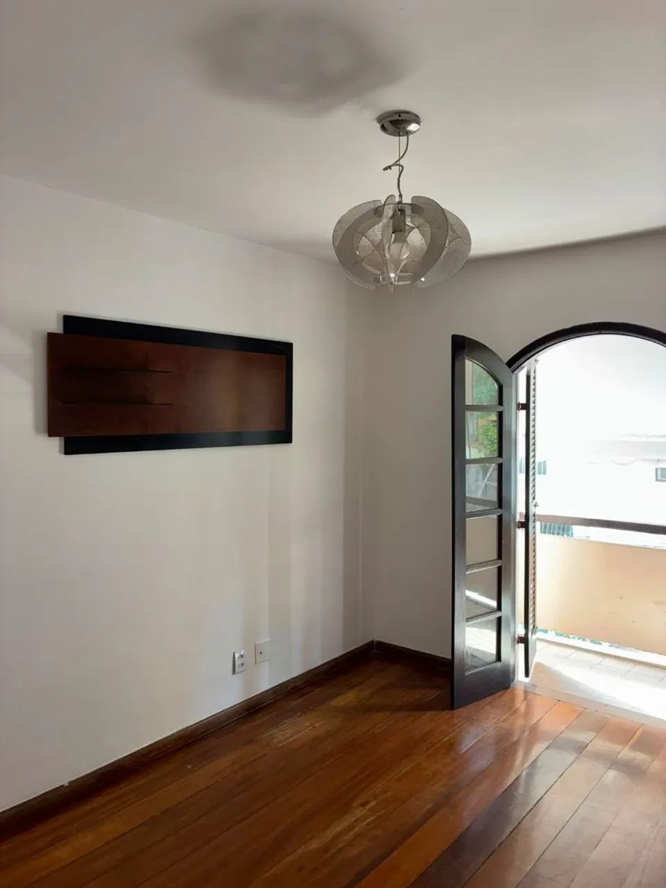 Lindo apartamento 3 quartos em rua tranquila e fechada no Centro de SG - Foto 2