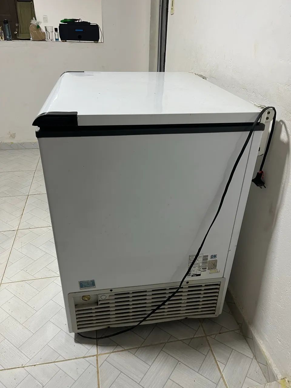 Freezer vertical Esmaltec 