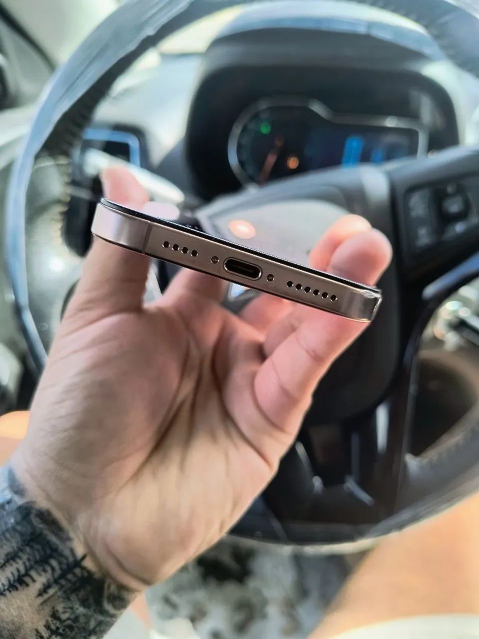 IPHONE 16 PRO MAX EM PERFEITO ESTADO. - Foto 3