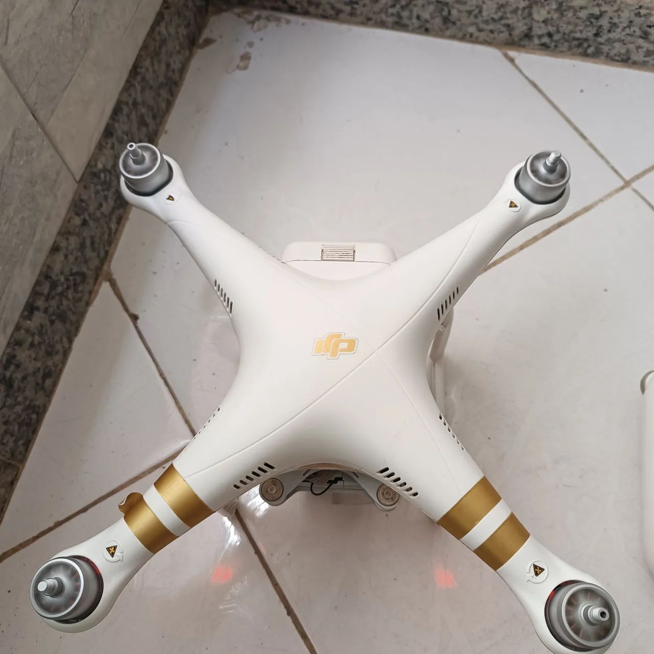Dji PHANTOM 3 SE - Foto 2