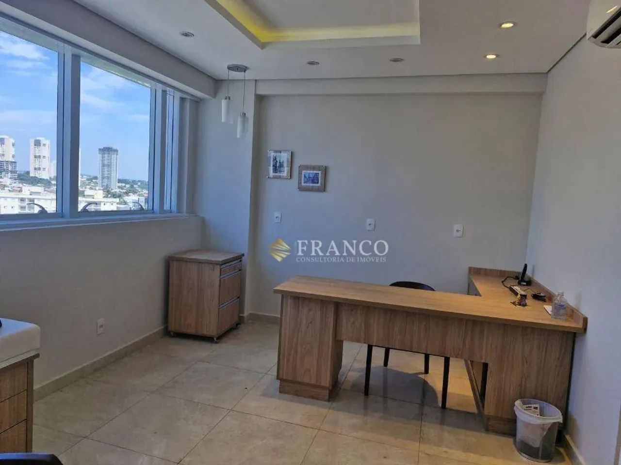 Sala para alugar, 42 m² por R$ 3.072,78/mês - Edifício Square Offices & Mall - Taubaté/SP