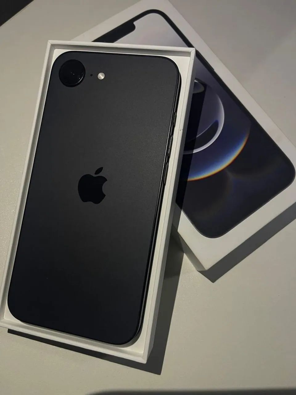 IPhone 16e disponível 