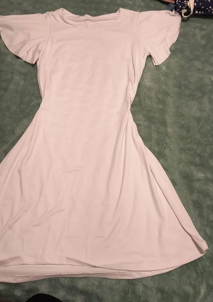 Vendo vestidos semi novos  - Foto 4