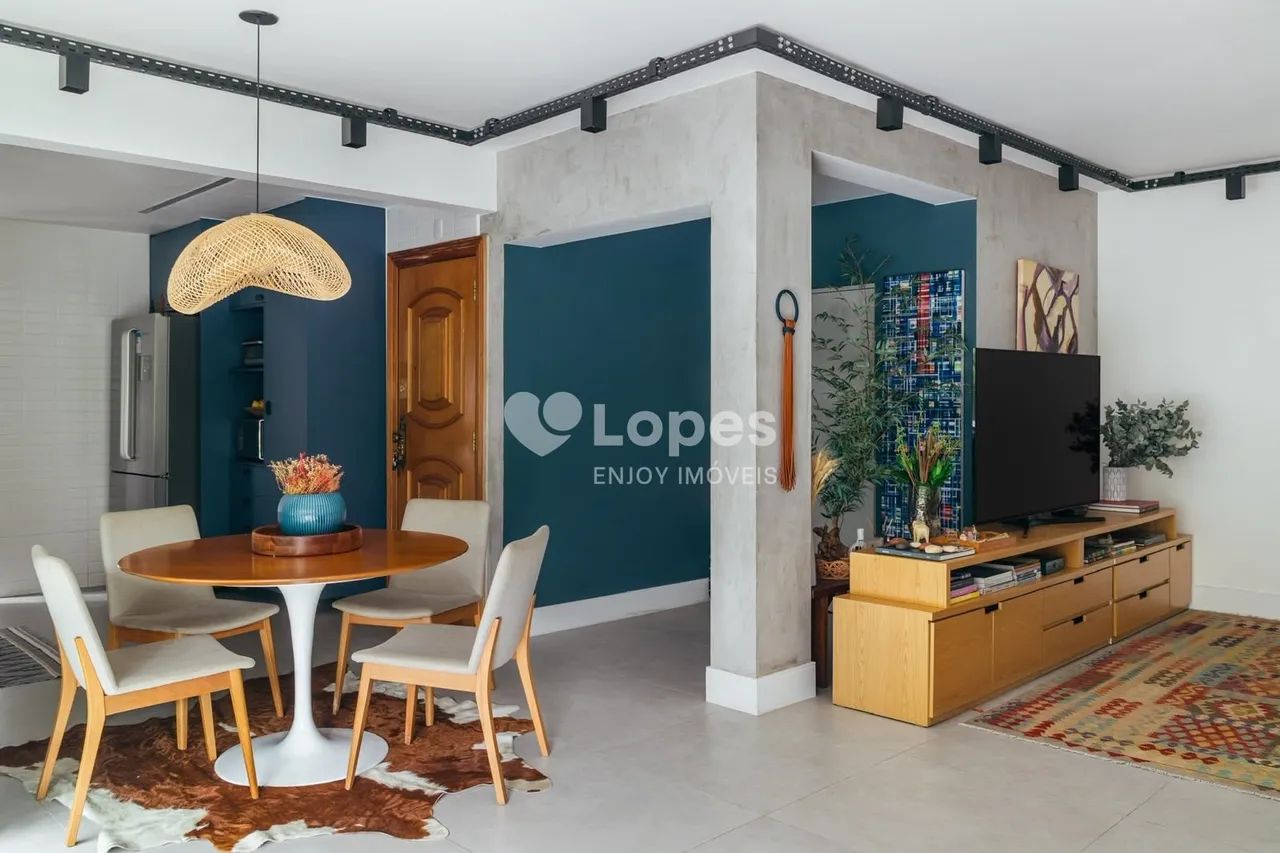 Apartamento reformado na Lagoa