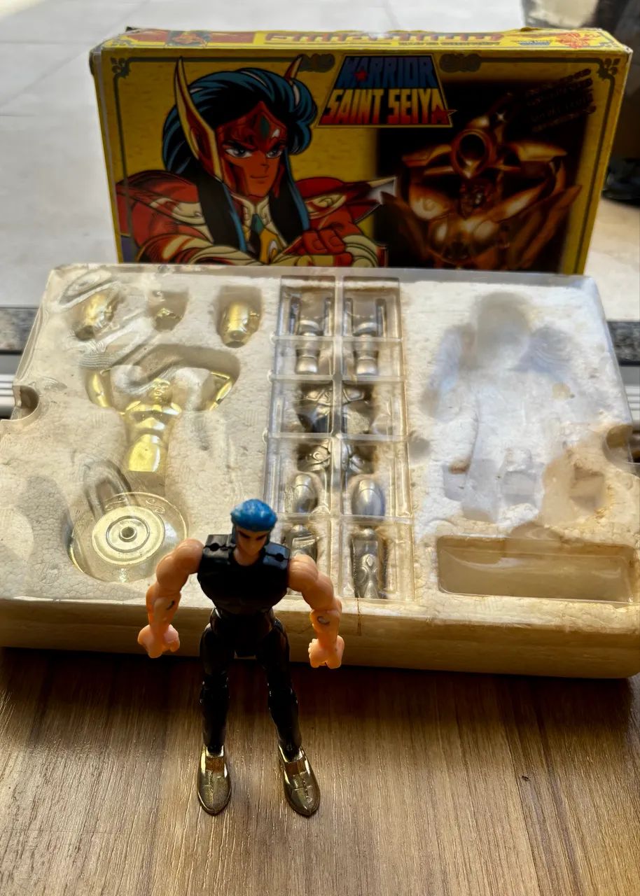 Cavaleiro do zodíaco aquário - Brinquedos e Jogos - Centro