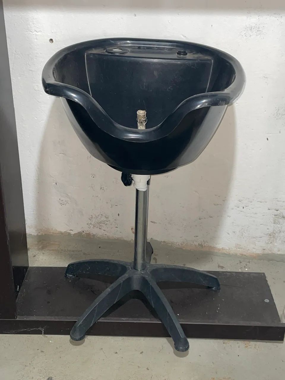 Vende-se lavatório para salão 