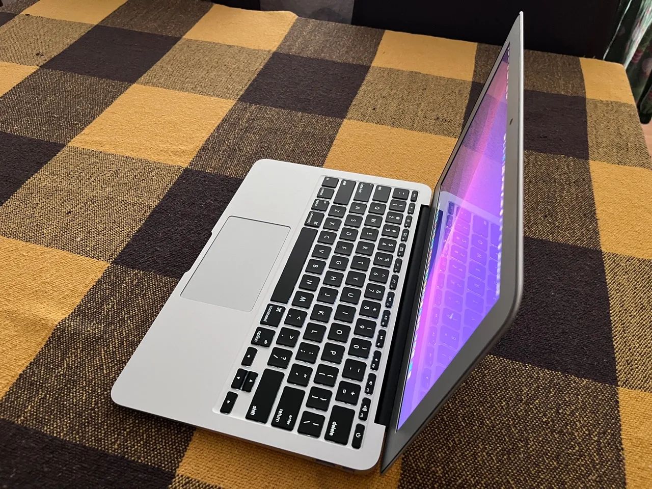 MacBook Air 11 polegadas 2015 Core i5 4GB - Impecável - Foto 3