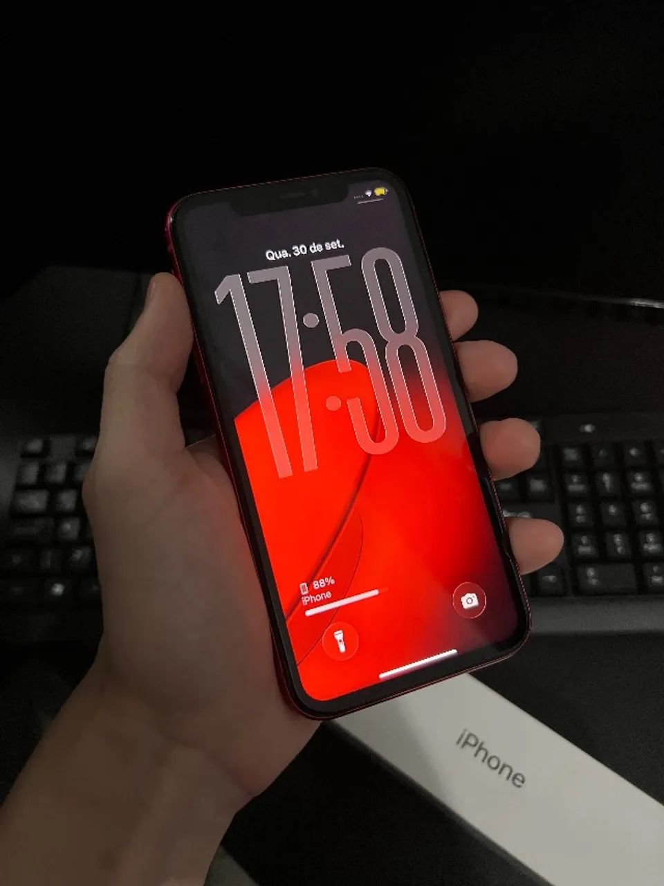 iPhone 11 Vermelho - Oportunidade única - Foto 2