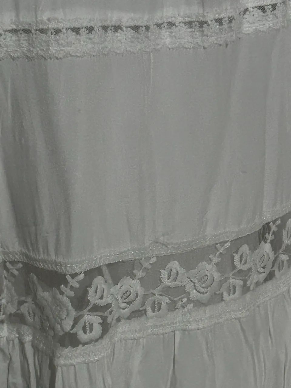 saia branca com rendas  - Foto 2