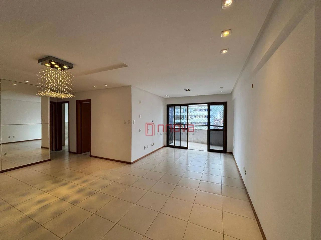 Apartamento com 3 quartos- Itaigara - Salvador/BA - Foto 2