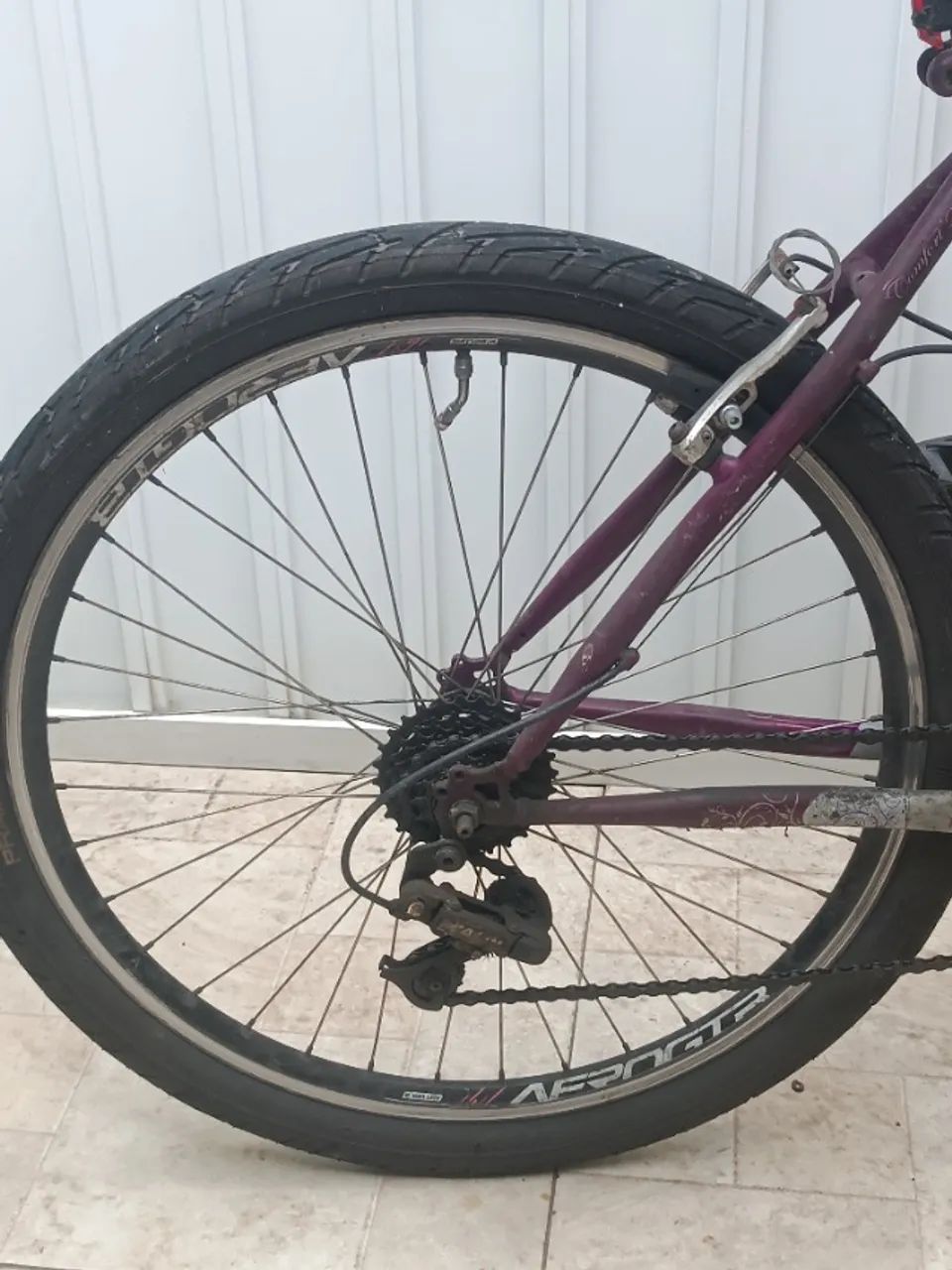 Bicicleta 26 aero com macha andando muito  - Foto 3