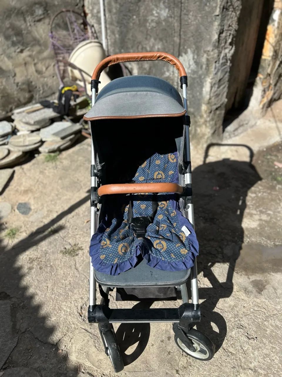 Carrinho de bebê dobrável