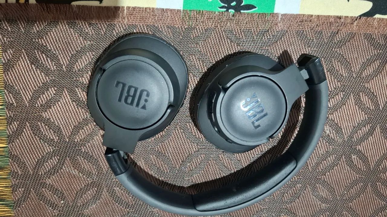 Fone JBL TUNE 720TB