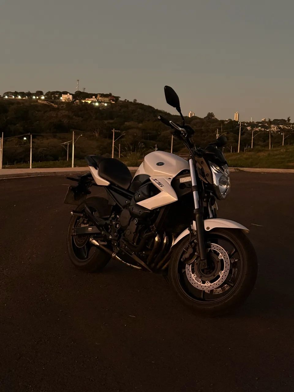 XJ6 2012