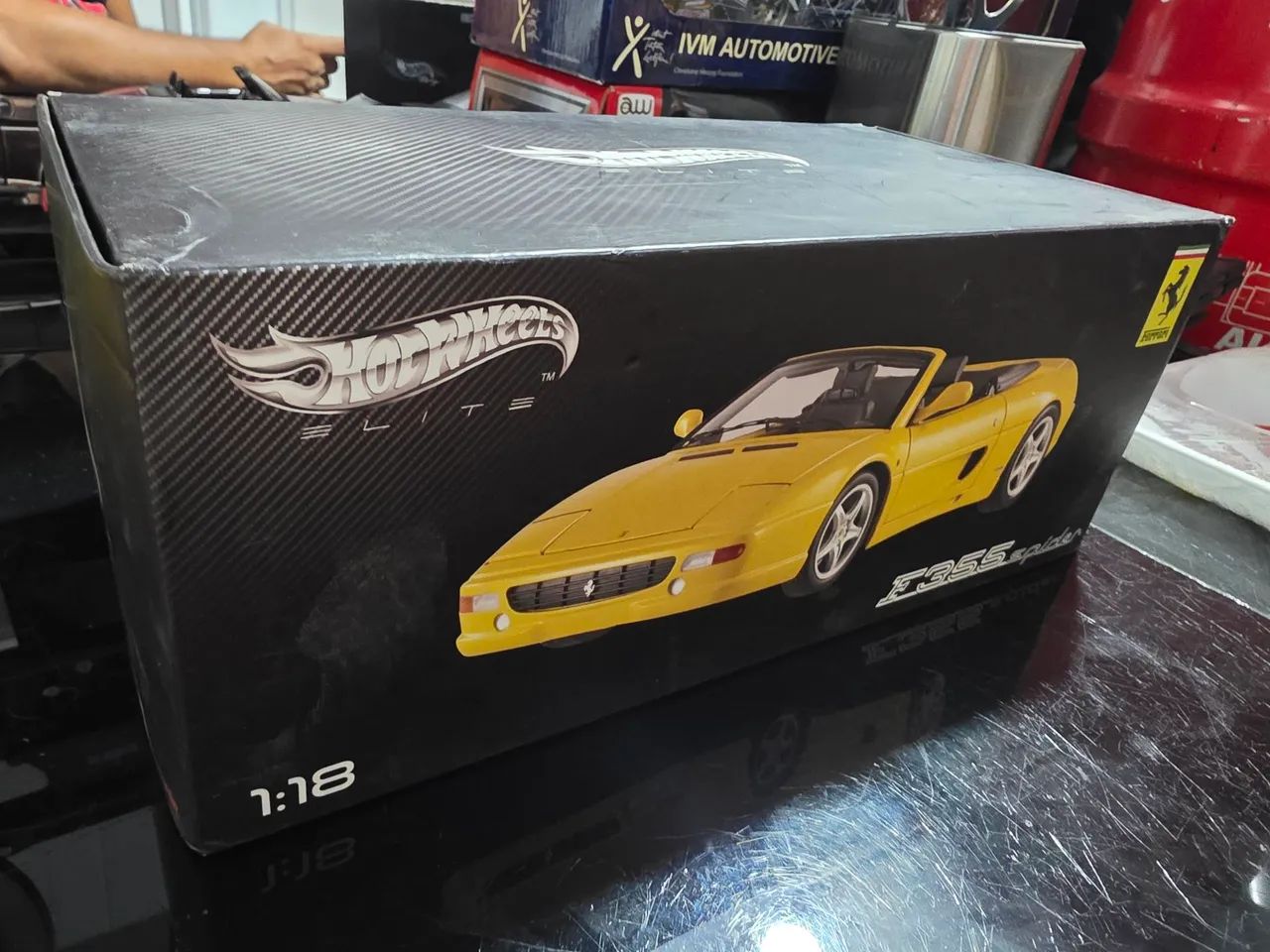 Miniatura 1:18 F355 spider hotwheels elite  - Foto 2