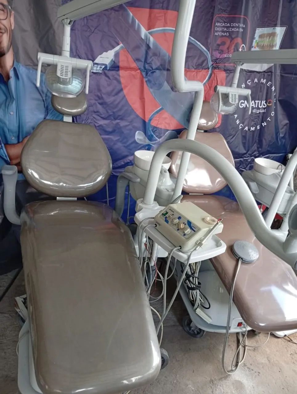 Cadeiras odontológicas reformadas 