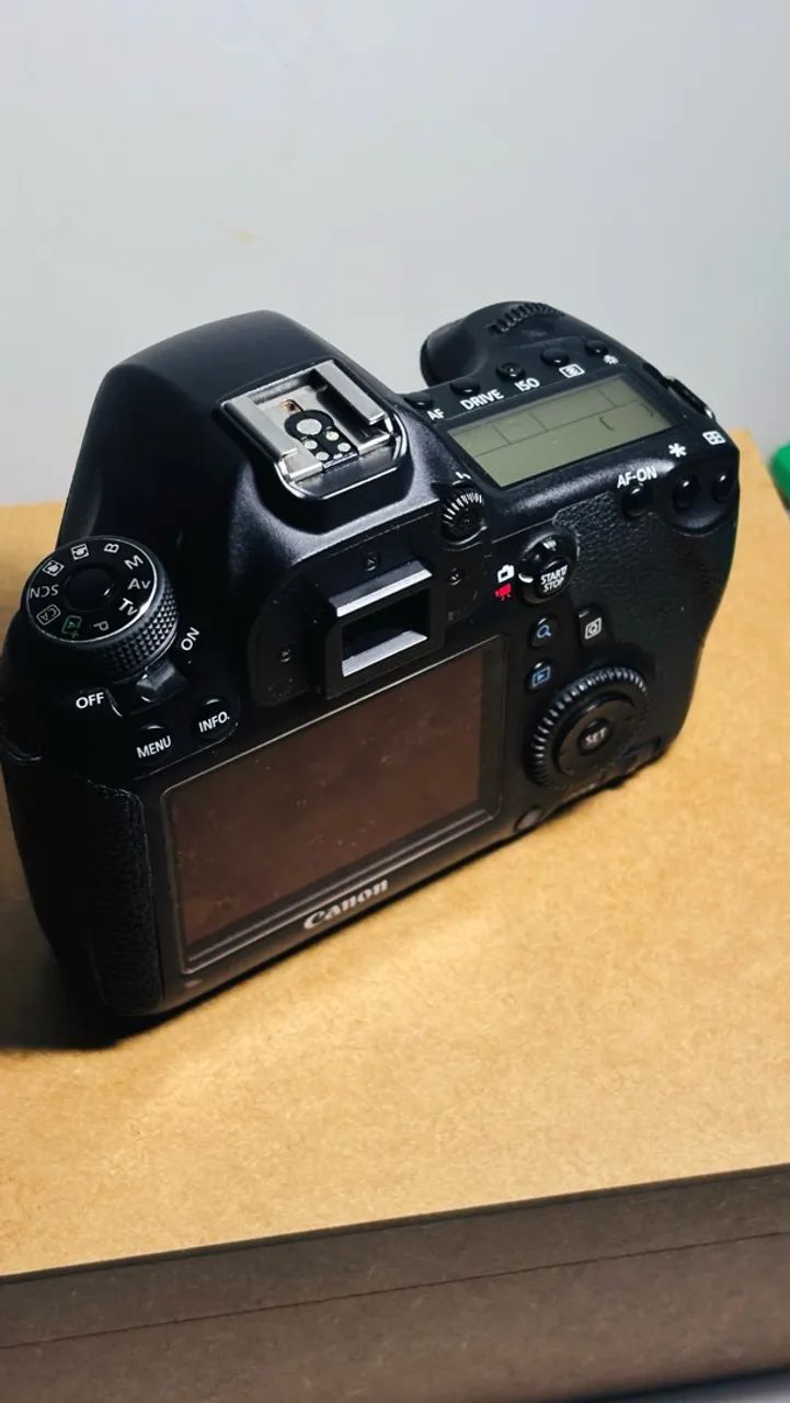 CANON EOS 6D 