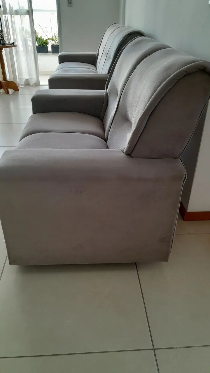 VENDO 2 SOFÁS USADOS ÓTIMO ESTADO - Foto 4