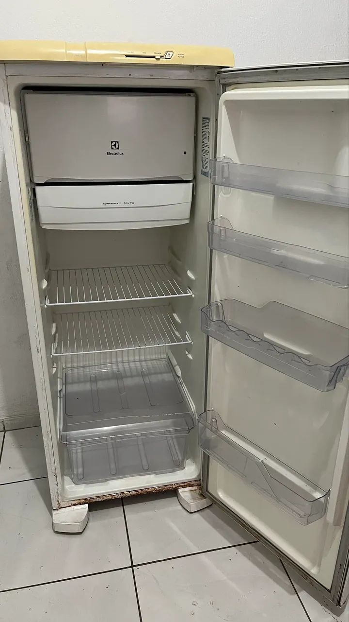 geladeira electrolux para concerto ou retirada de peças! - Foto 4