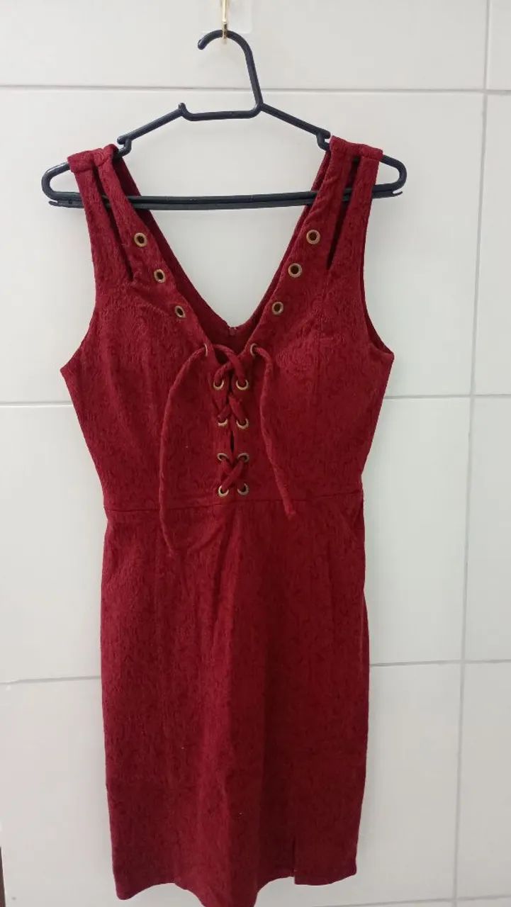 Vestido Vinho vinho com lycra