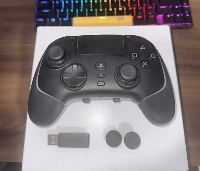 Controle Razer Wolverine V2 Pro