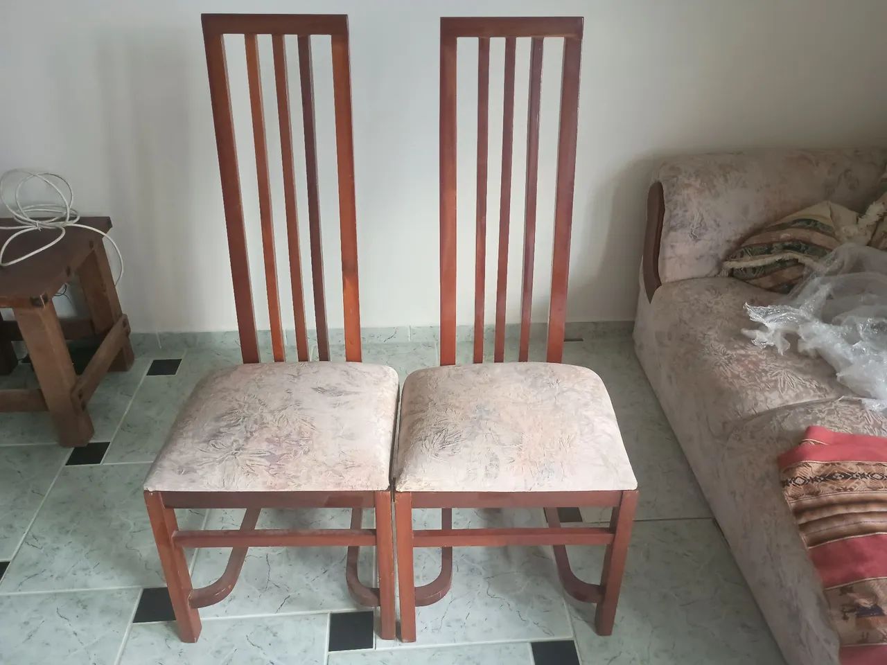 Cadeiras de Mogno Duzzi
