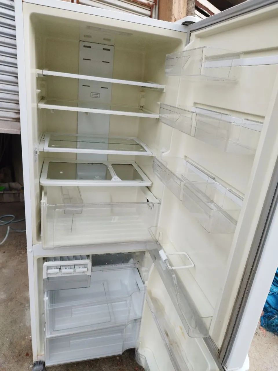 Geladeira Electrolux inverse Frost Free duplex completa painel digital Blue touch! - Foto 2