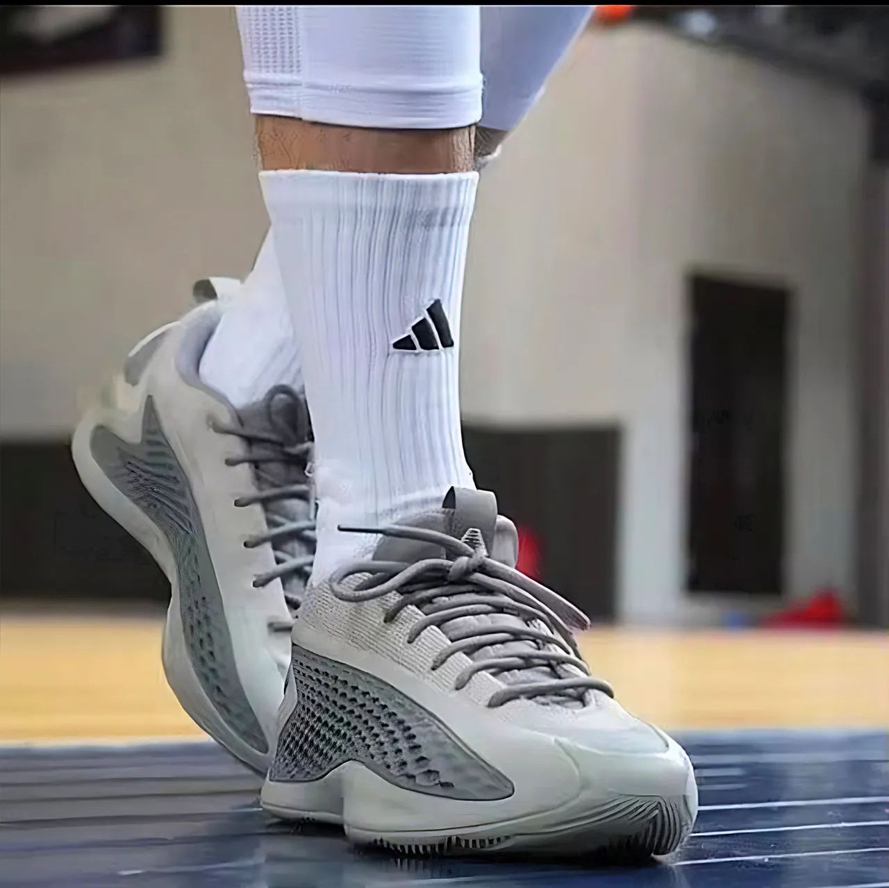 Adidas Anthony Edwards 1 Low - Foto 2