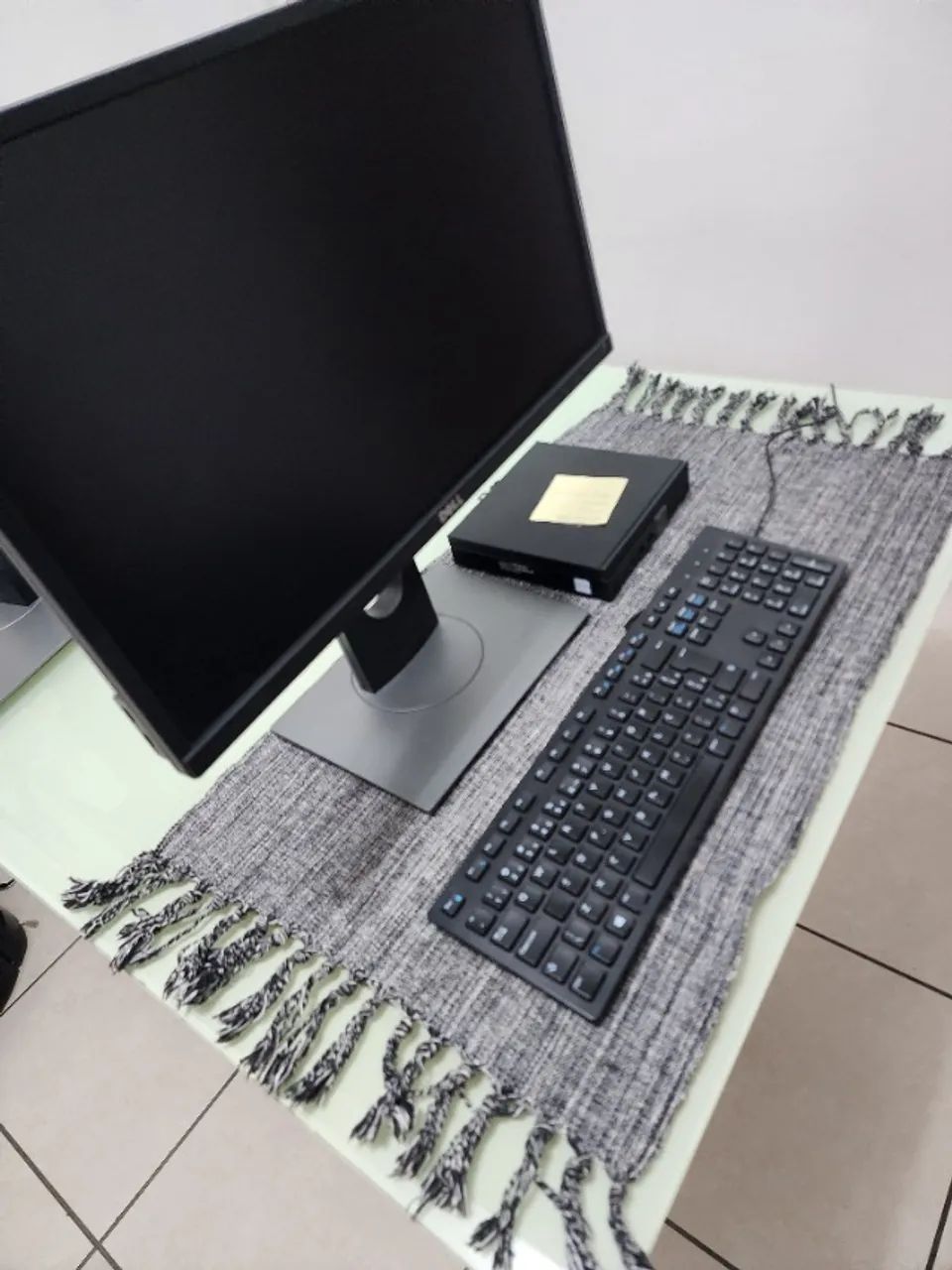 Monitores de 22 e 24 pol marcas Dell, LG e Philips