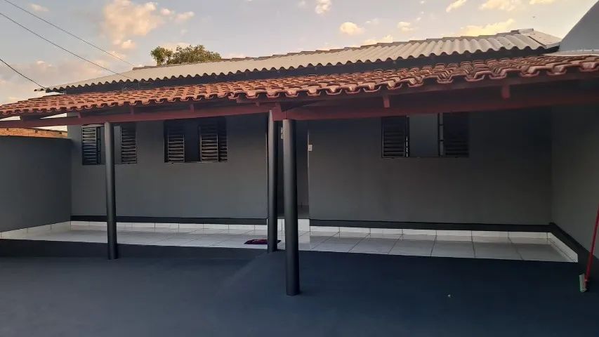 Alugo: casa no centro com 3 quartos - Foto 2