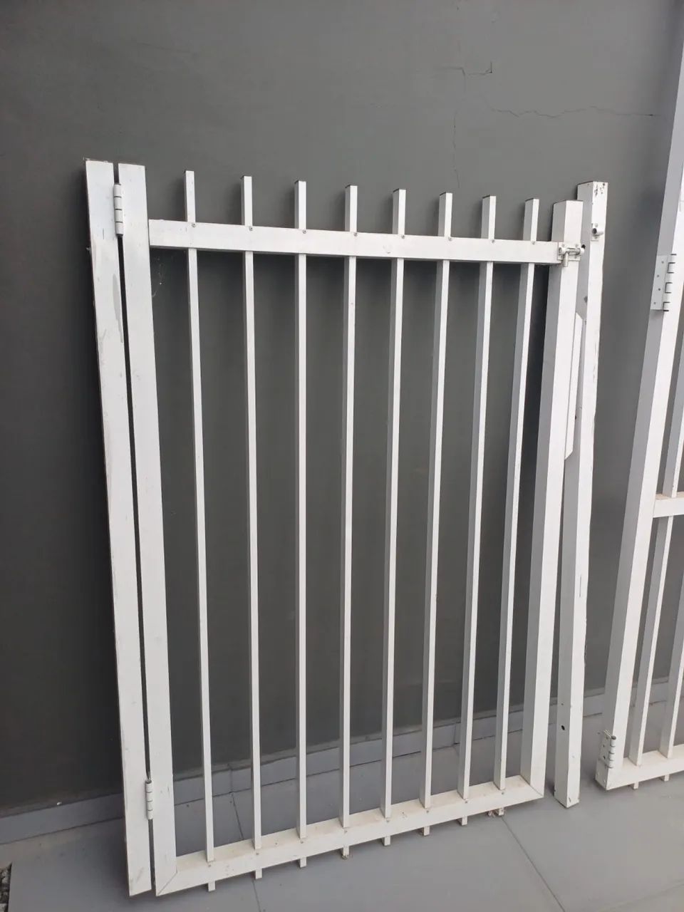 Aluminum Gate with Stops