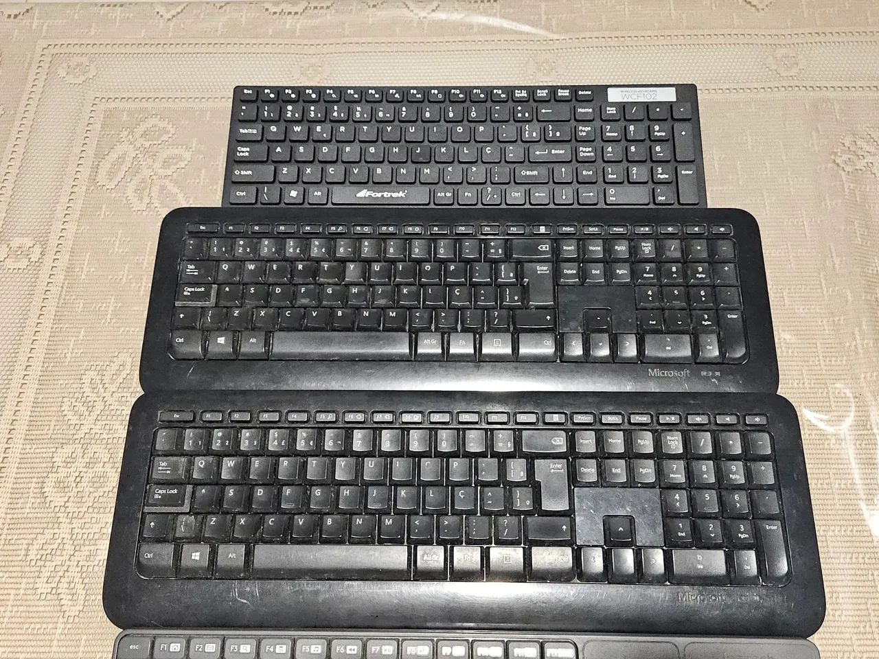Lote de Teclados Microsoft, Logitech, etc. *Sem Dongle  - Foto 3