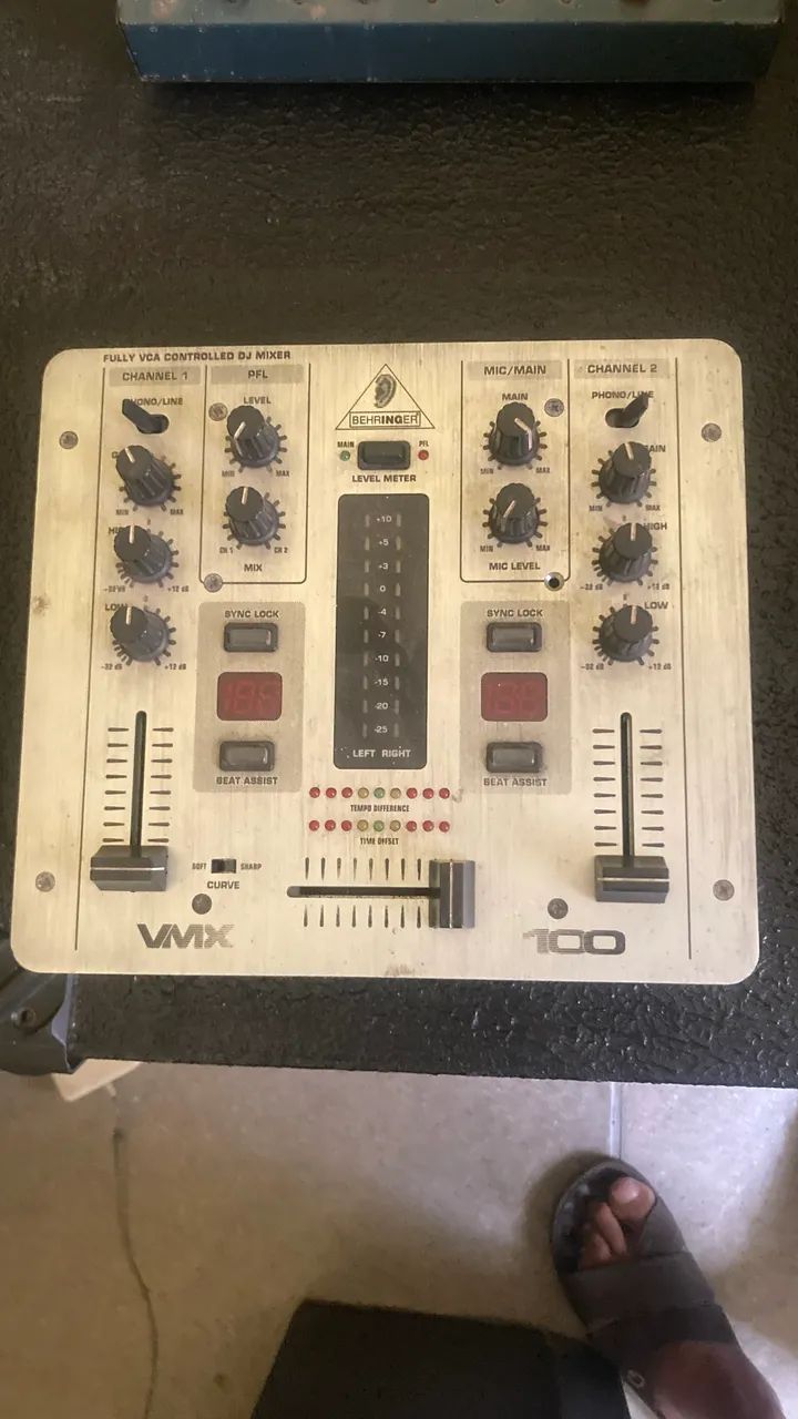 Cdj 100s + Mixer vmx100 + CD Traktor + Timecodes