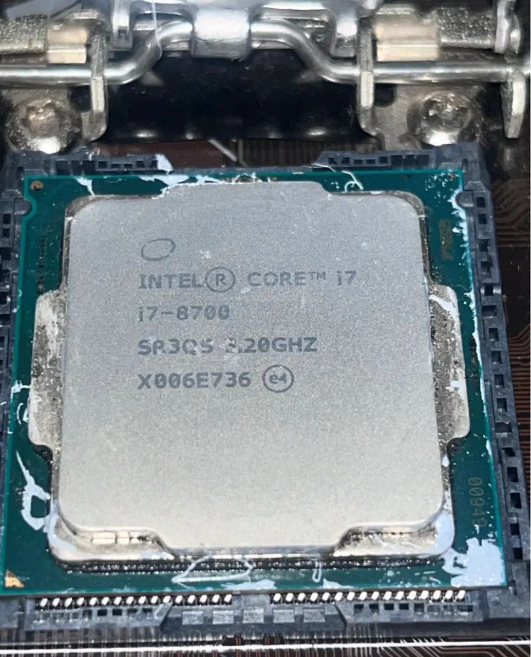 I7 8700