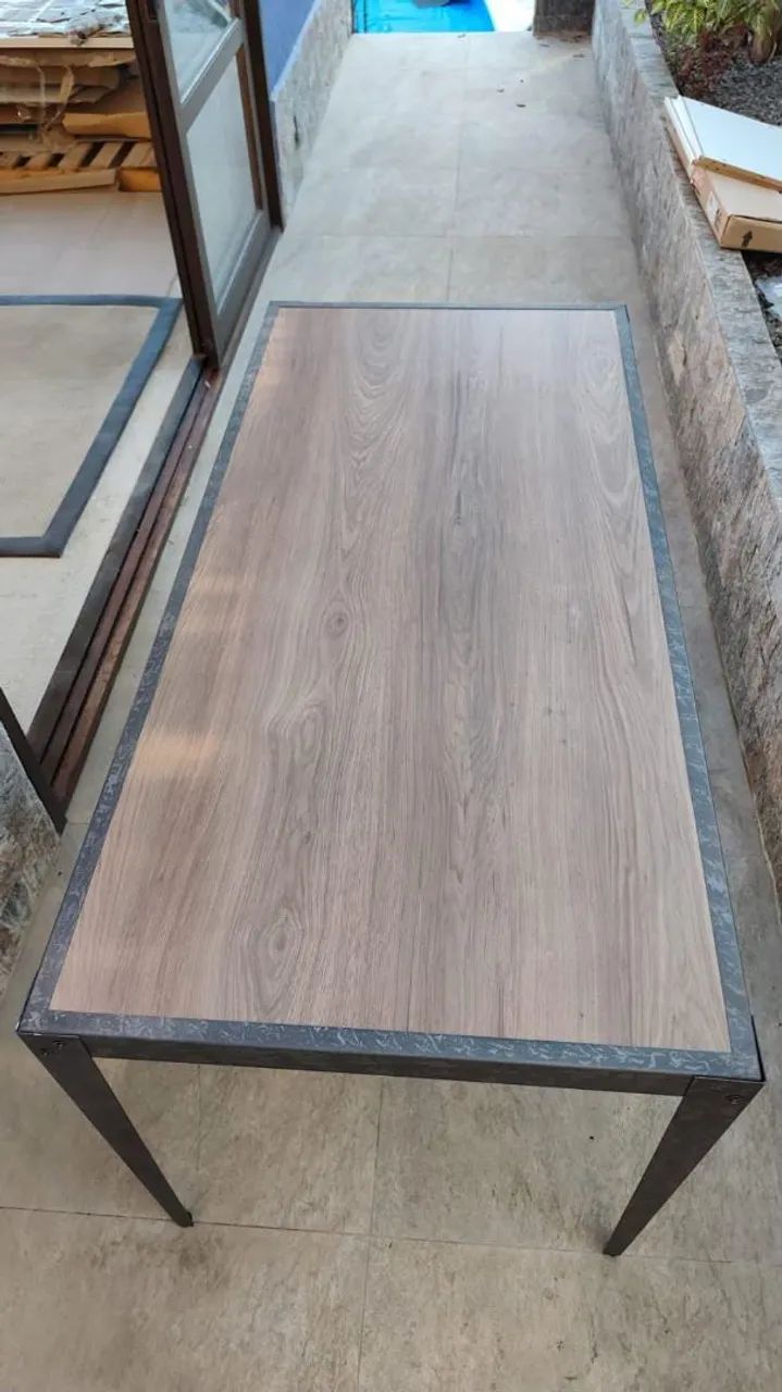 Mesa Métric Tok&Stok 1,80M x 95CM