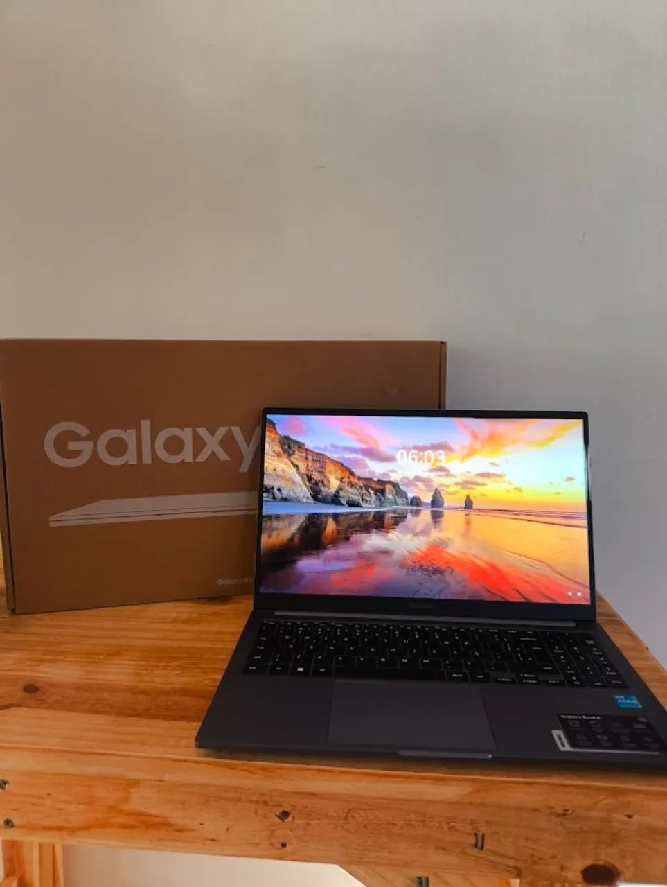 Galaxy book 4 - com caixa