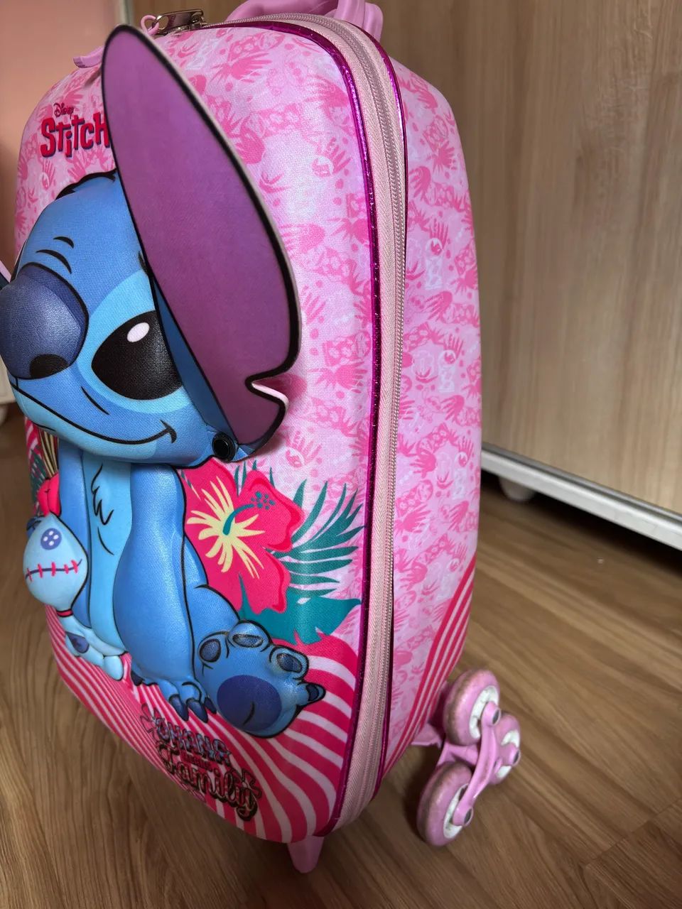 Mochila escolar Stich com rodinhas - Foto 3