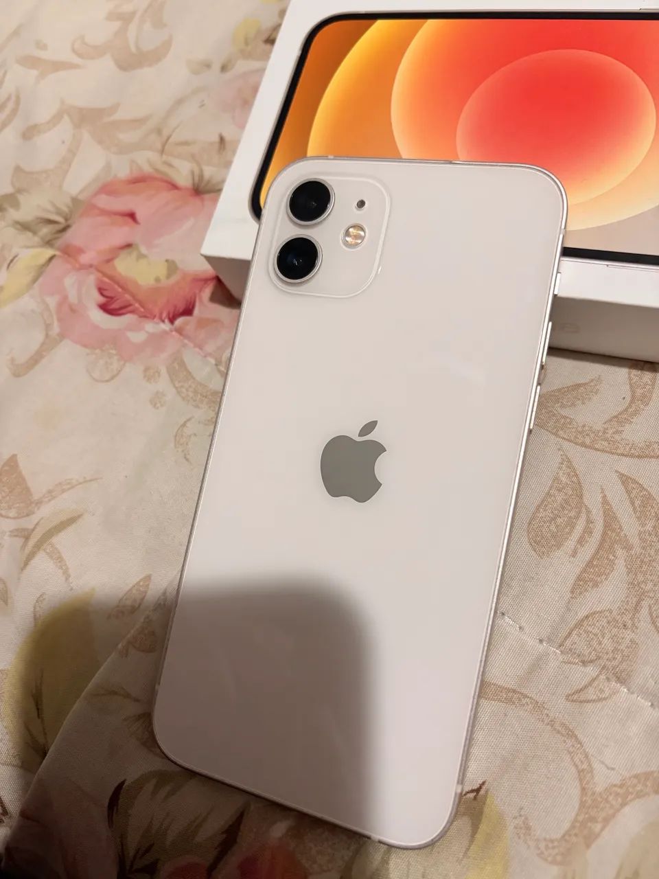 IPHONE 12