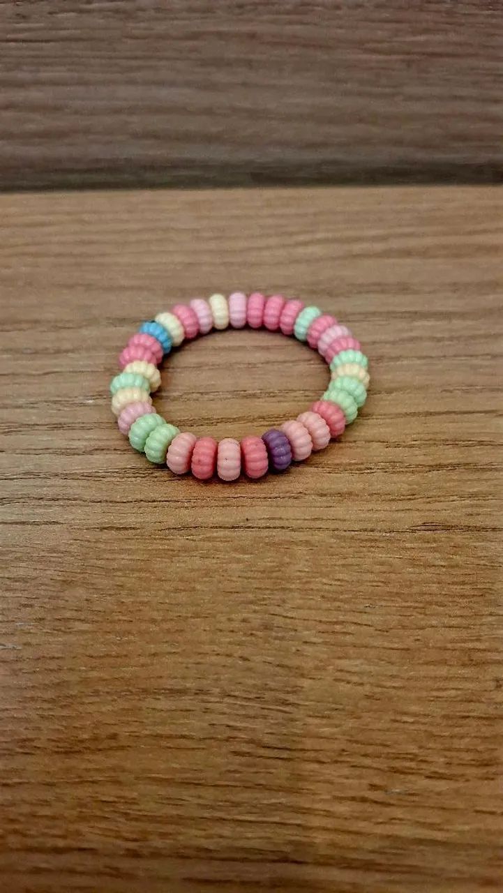 13 Pulseiras Feitas a mão  - Foto 2