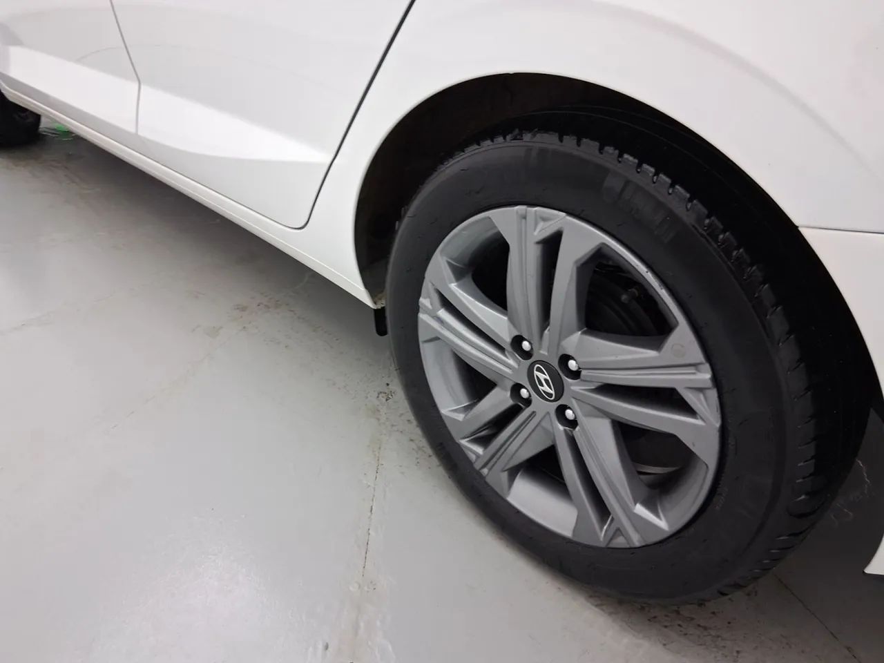 Hyundai HB20S Limited 1.0 TB Flex 12V Aut., foto 12 de 18