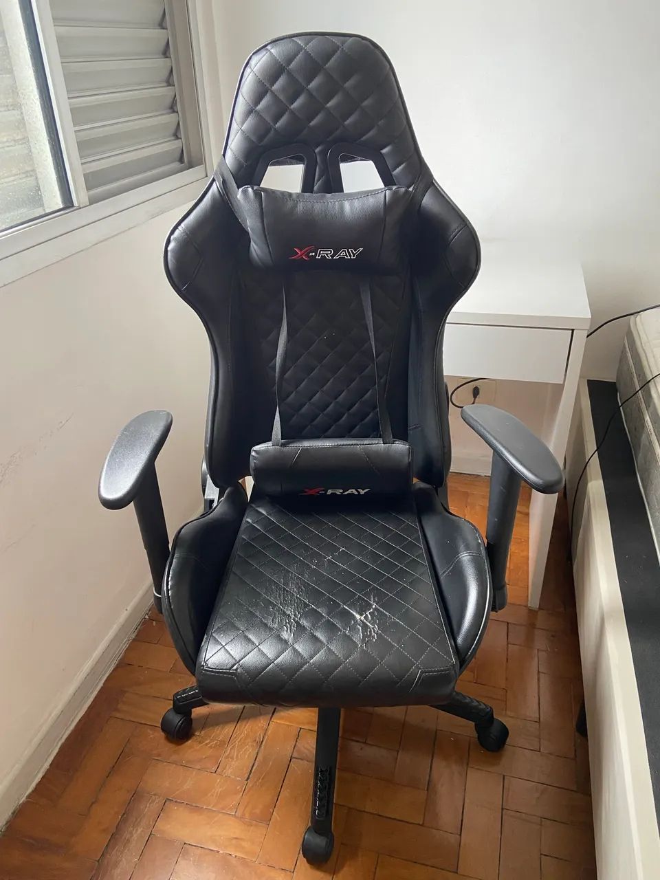 Cadeira gamer preta